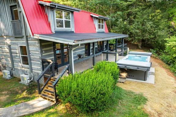 Mtviews/Swim/3Kings/5minGburg/4acres/Bears - Image 2