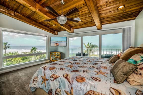 OceanfrontVilla/Pool/HotTub/8bedroom - Image 4