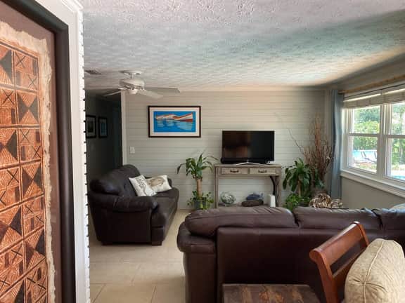 Shiplap Pool Cottage @ Beach 5/2 - Image 3