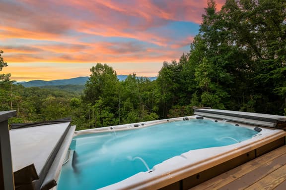 Mtviews/Swim/3Kings/5minGburg/4acres/Bears - Image 1